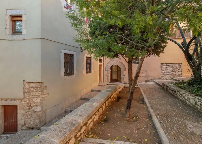 Histórico En El Barri Vell, *